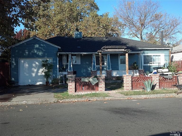 1st image of 2489 Marin St