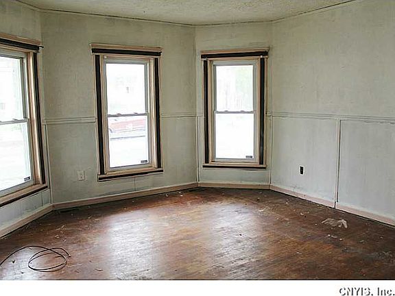2nd image of 405-07 Seven Burdick Ave