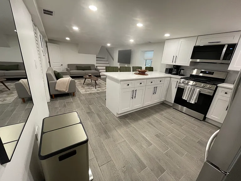 3116 N Damen Ave #G — Photo 6