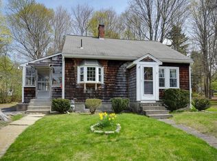 9 Claflin Pl, Hopkinton, MA 01748