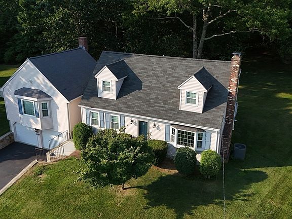 4th image of 6 Taft Dr