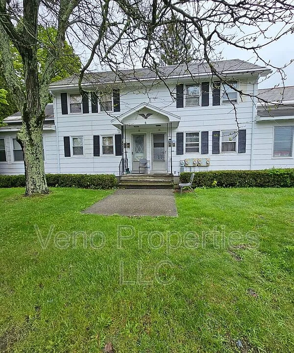16-18 Division St #16-B