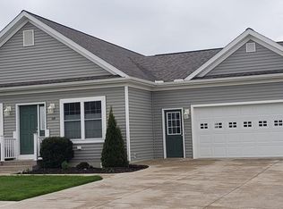 109 Pine Tree Ln, North East, PA