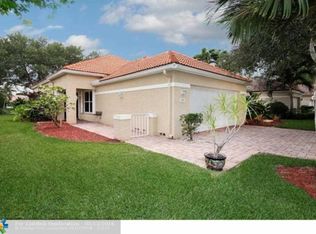 2929 Oak Park Cir, Davie, FL 33328
