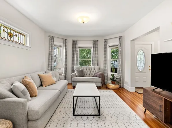 25-27 Melrose St Unit 1, Arlington, MA 02474