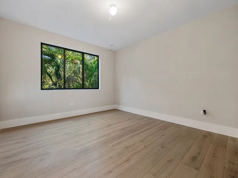 2805 Freeman St — Photo 57
