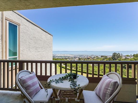 5th image of 320 Vallejo Dr APT 39