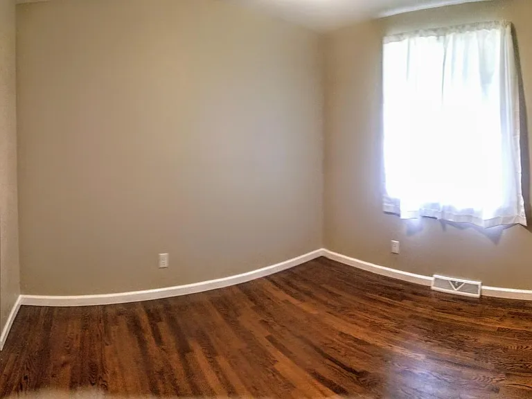 1649 Twin Oaks Dr — Photo 8
