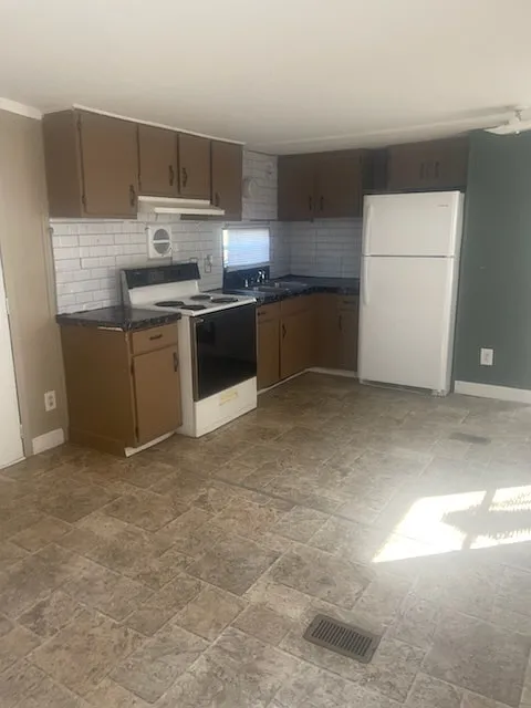 104 Amanda Dr