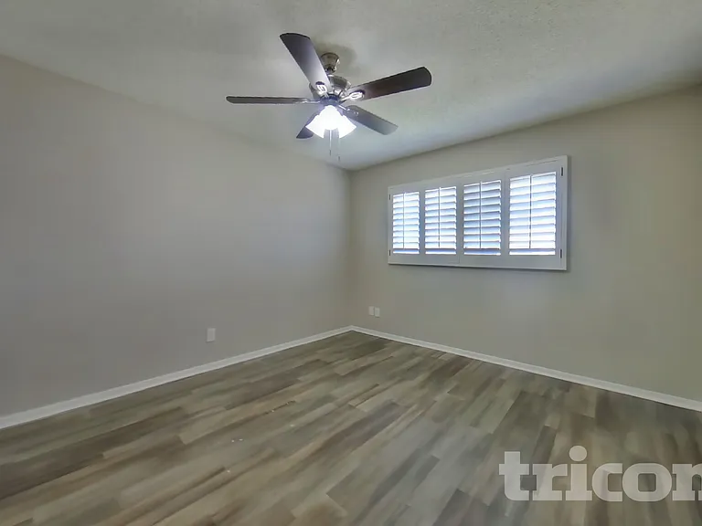 3601 W Country Gables Dr — Photo 13