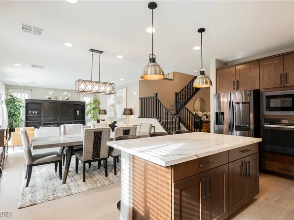 10145 Matter Overlook Dr, Las Vegas, NV 89178