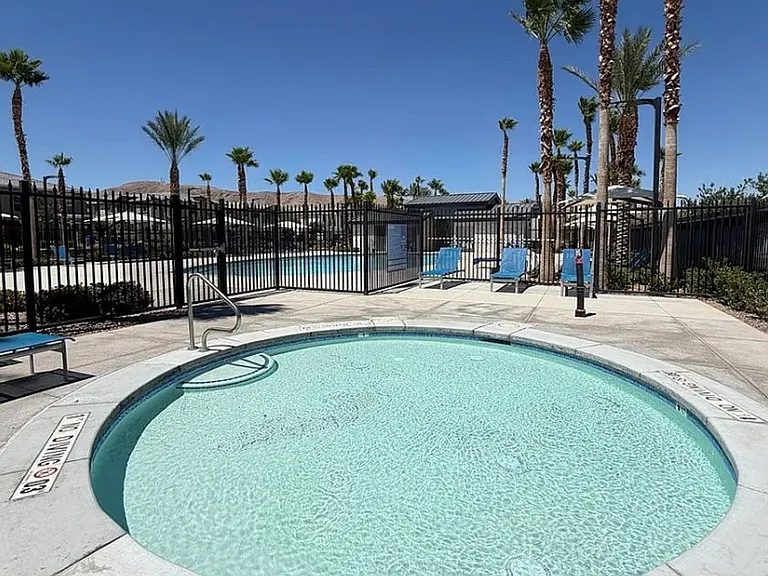 2726 Atomic Tangerine Way #2 — Photo 37