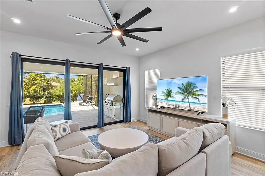 4 bed, 3.0 bath, 2090 sqft, $20,000 — Photo 1