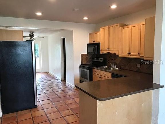 3rd image of 436 74th Ave N