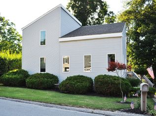 6 Spring St, Highland Lakes, NJ 07422