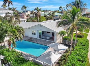 481 8th Ave S, Naples, FL 34102