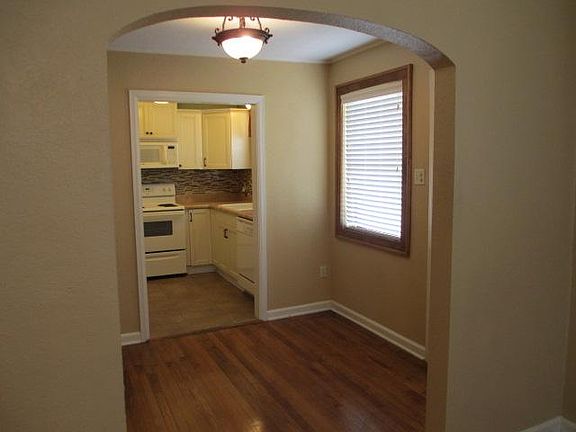 4th image of 509 S 2nd St #A
