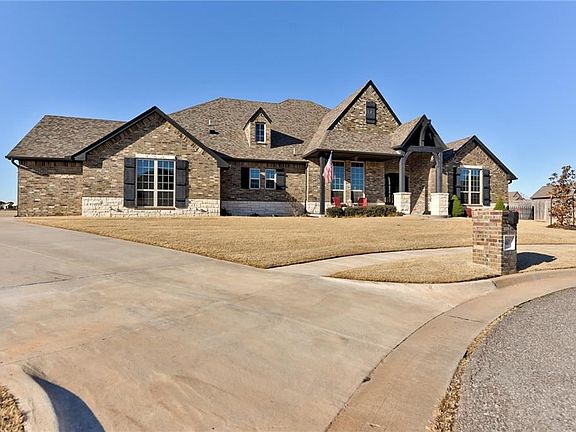 2nd image of 14601 Doulton Cir