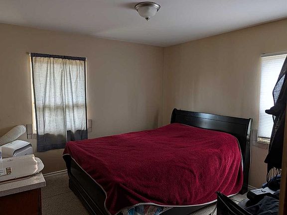 5th image of 4612 S 50a Ave