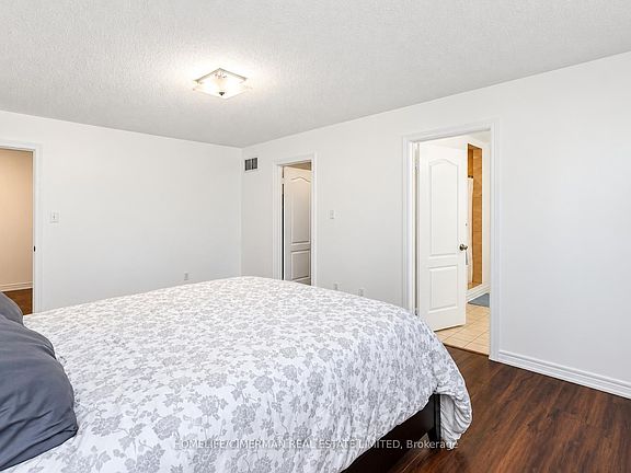 4th image of 7 Okanagan Dr
