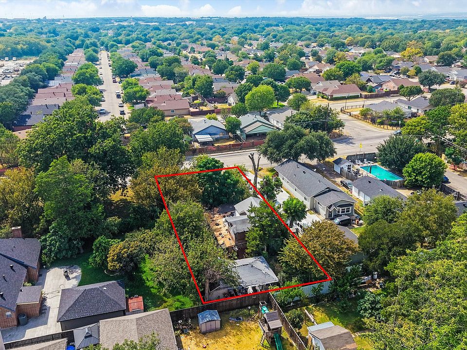1st image of 1812 S Cockrell Hill Rd