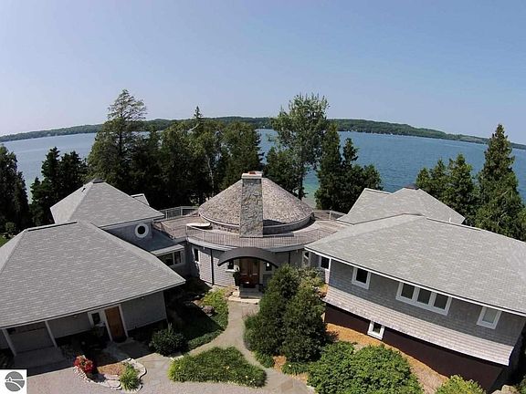 2nd image of 3733 N Lake Leelanau Dr