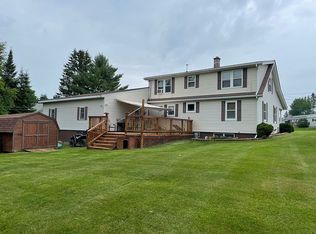 32 Pine St, Presque Isle, ME 04769