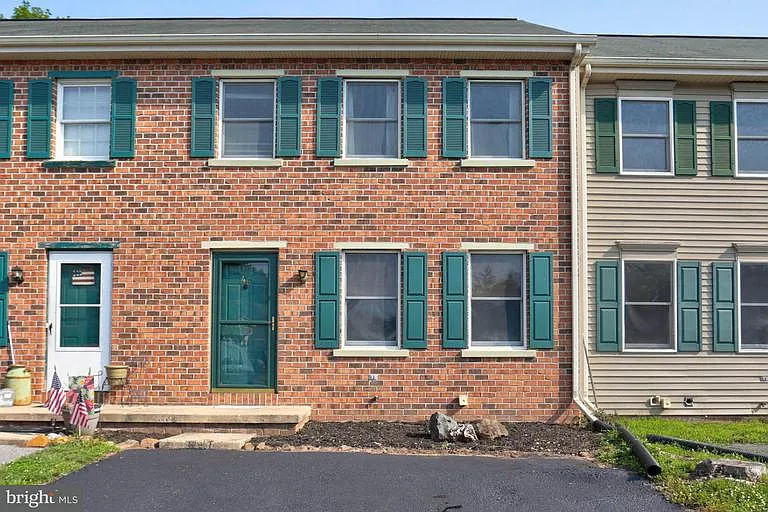 46 Cranfield Ct photo 1