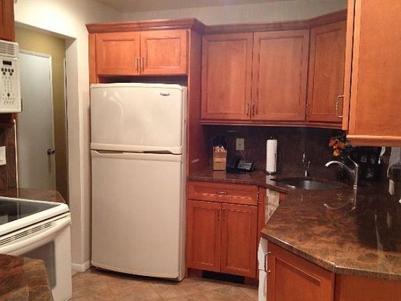 4th image of 352 Chambers Ave