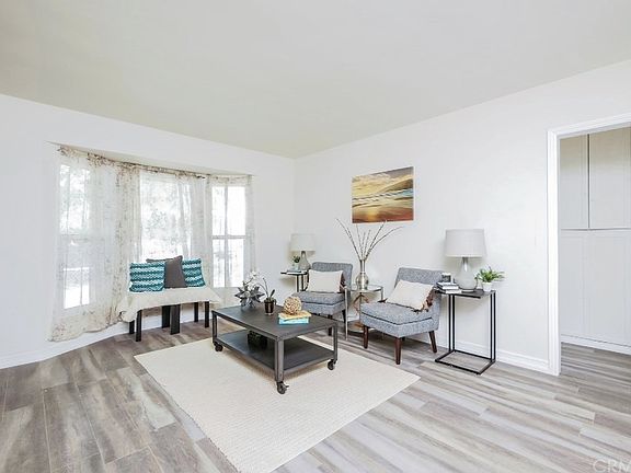 3rd image of 8061 Tyrone Ave