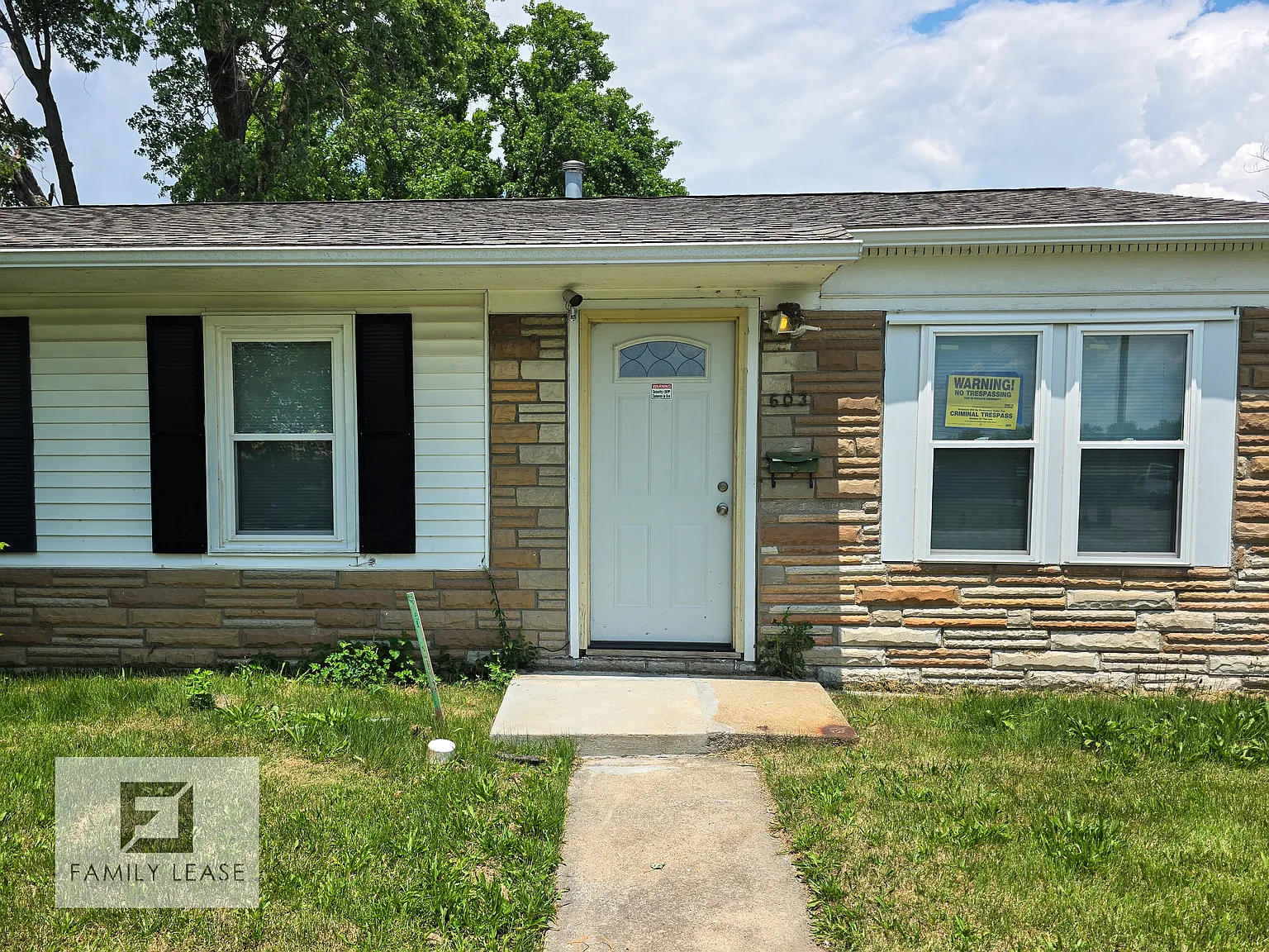 3 bed, 888 sqft, $1,295 — Photo 2