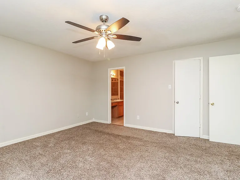 11710 Sandy Stream Dr — Photo 10