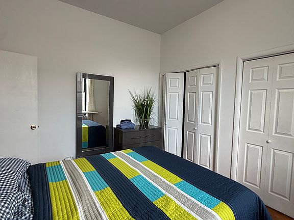 4th image of 851 Bergen Ave APT 2D