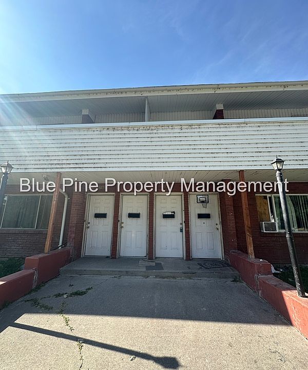 1st image of 272 Pine St