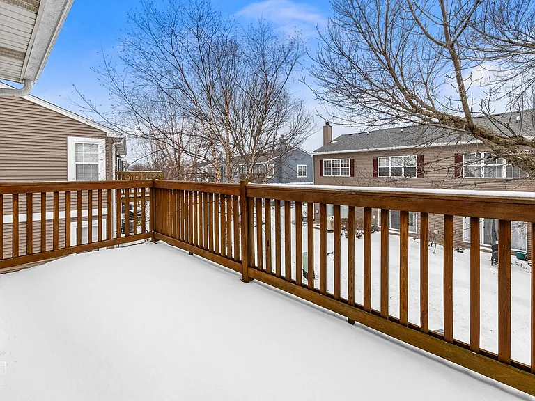 831 Genesee Dr — Photo 10
