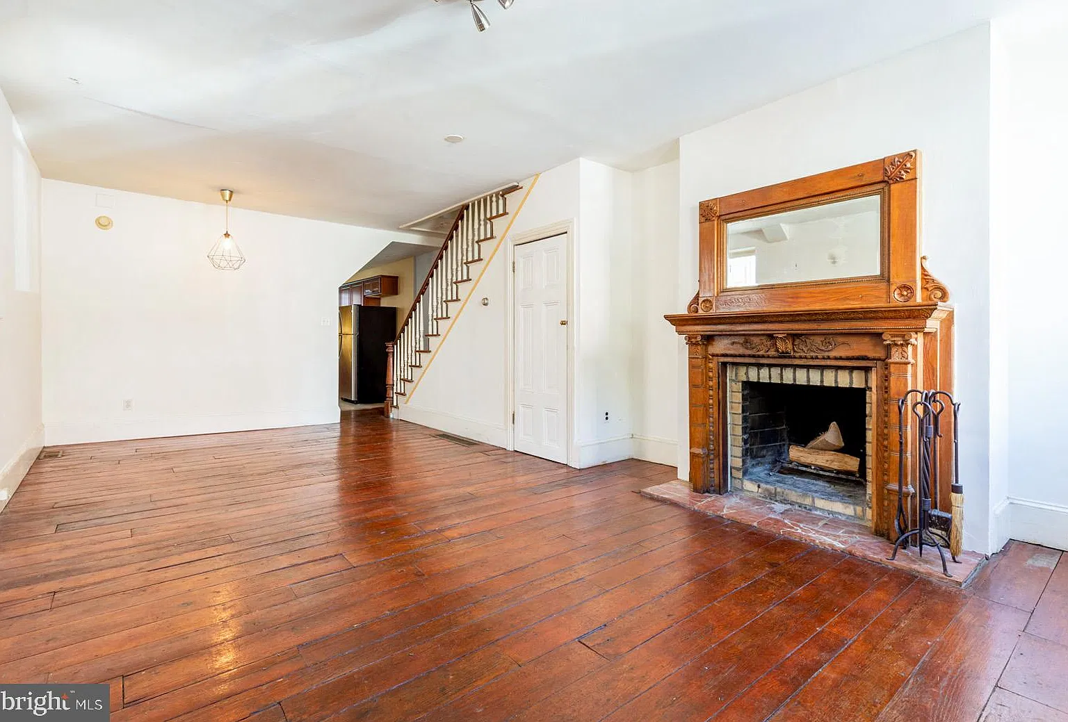 2 bed, 1.0 bath, 1000 sqft, $1,950 — Photo 1