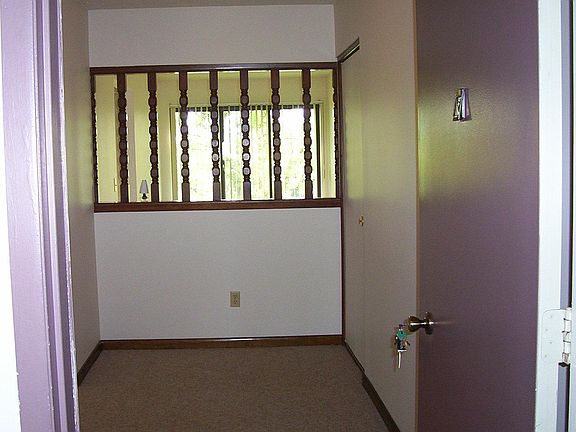 5th image of 450 Old Orchard Dr APT 21
