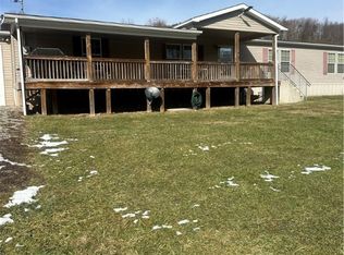 695 Grindstone Rd, Grindstone, PA 15442