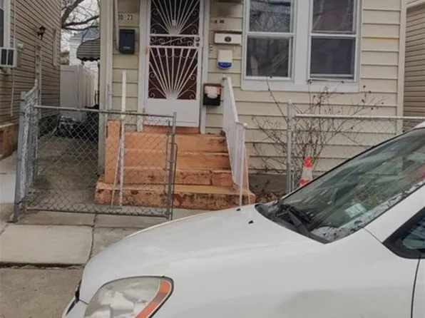 130-23 135th Place, Jamaica, NY 11420