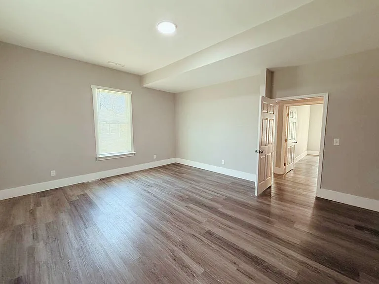 555 Paines Ave NW #3 — Photo 18