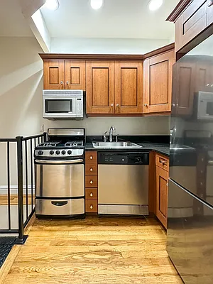 Rented by Oxford Property Group | media 19