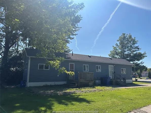 3 Oak Ct, Essex, ON N0R 1J0