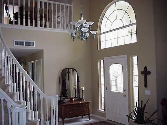 3rd image of 4504 Parade Willow Dr