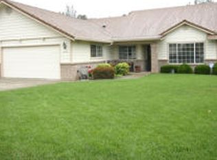 2772 Crystal Tree Dr, Redding, CA 96001