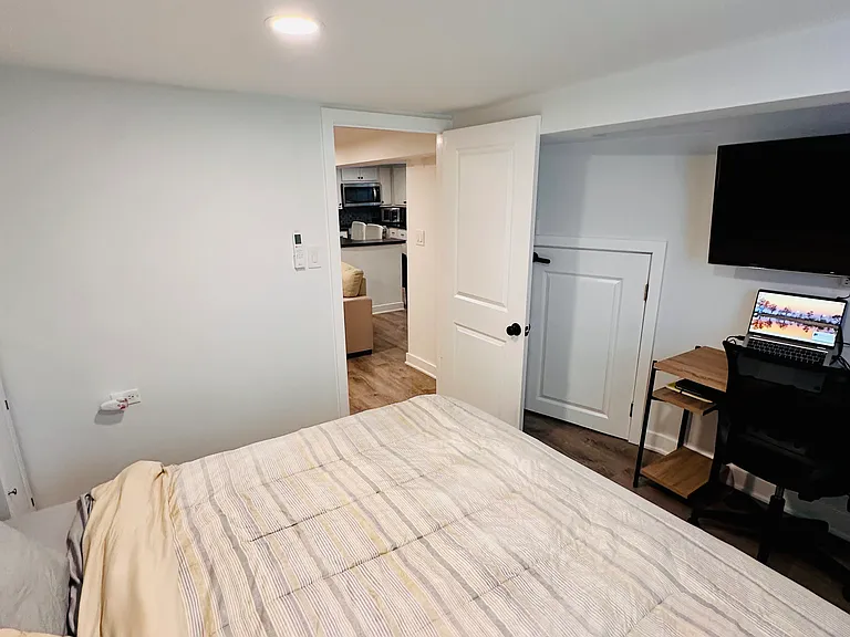 5333 W Foster Ave #1 — Photo 7