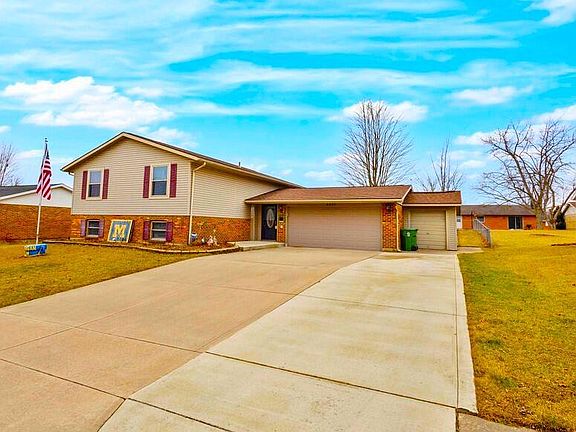 2nd image of 2327 Armstrong Dr