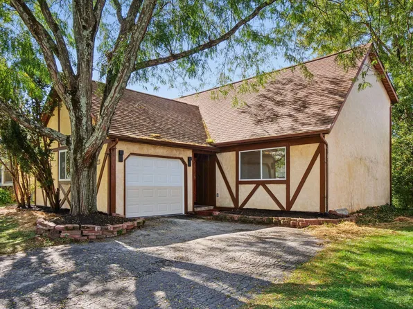 5455 Maple Canyon Ave, Columbus, OH 43229