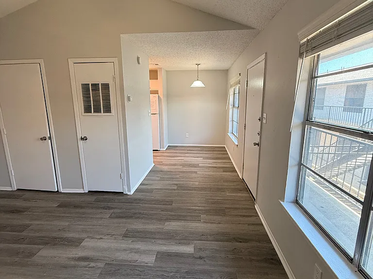 Southcross Villas — Photo 25