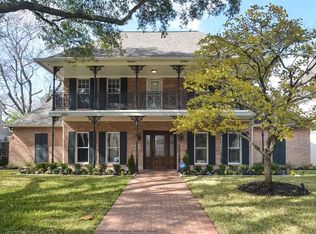 830 Daria Dr, Houston, TX 77079