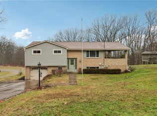 5374 Hardt Rd, Gibsonia, PA 15044
